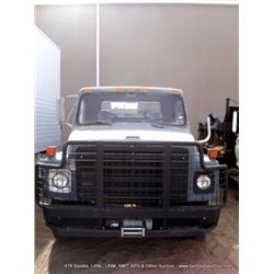 1987 NAVISTAR INTERNATIONAL FLATBED 1654 ~ 35,573 VIN: 1HTLAHEK2HHA20417, 6.9L L6 DIESEL, 4X2 TITLE 