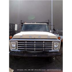 FORD F-600 CUSTOM CAB DUMP TRUCK 83,419 MILES VIN: F61EVX00399