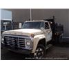 Image 2 : FORD F-600 CUSTOM CAB DUMP TRUCK 83,419 MILES VIN: F61EVX00399