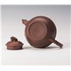 Image 4 : ZISHA TEAPOT WITH GOLD TOAD FORM CAP