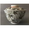 Image 1 : A CHINESE PORCELAIN BOWL WITH CAP