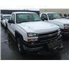 Image 2 : 2006 CHEVROLET SILVERADO 2500 HEAVY DUTY LS, 2 DOOR PU, WHITE, VIN # 1GCHK24V36E163615