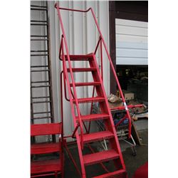 RED GIRAFFE 8' WAREHOUSE STAIRS