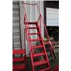 Image 1 : RED GIRAFFE 8' WAREHOUSE STAIRS