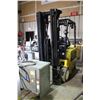 Image 1 : YALE ELECTRIC 3 STAGE 5550LB CAPACITY FORKLIFT WITH CHARGER