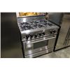 Image 1 : STAINLESS STEEL COMMERCIAL 6 BURNER GAS OVEN