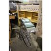 Image 1 : 6 STAINLESS STEEL MOBILE INSTRUMENT TRAYS
