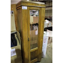 VINTAGE SINGLE DOOR ARMOIRE