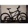 Image 1 : BLACK DEVINCI CAMELEON 24 SPEED FRONT SUSPENSION FULL DISC BRAKES MOUNTAIN BIKE