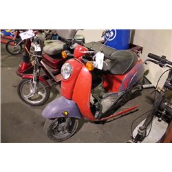 RED HONDA GAS POWERED SCOOTER