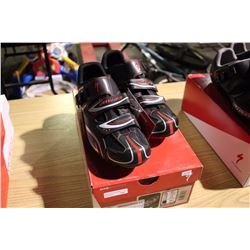 BLACK SPECIALIZED ELITE RD SIZE 46 CYCLING SHOES