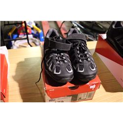 BLACK SPECIALIZED TAHOE SIZE 41 CYCLING SHOES