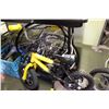 Image 1 : KIDS SMALL BIKE & ASSORTED BIKE RIMS