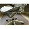 Image 2 : HERMAN MILLER AERON SILVER MESH BACK MULTILEVER ERGONOMIC TASK CHAIR