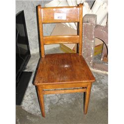 EARLY 1900S SOLID OAK DESK CHAIR