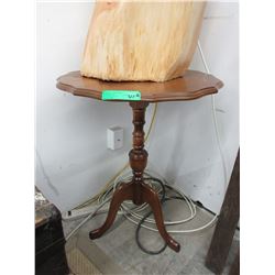 Wood tilt top table
