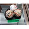 Image 1 : 2 Player signed baseballs