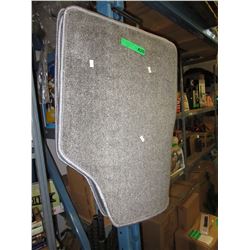 New set of grey car mats