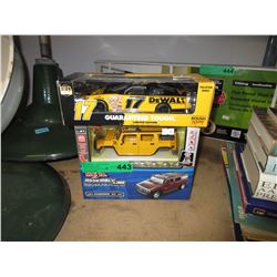 3 Scale model cars