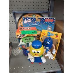 6 M&M's collectibles