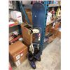 Image 1 : Used Dakine snowboard & Rossignol boots