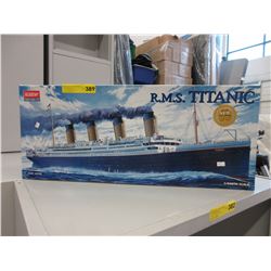 Ship model kit for The Titanic