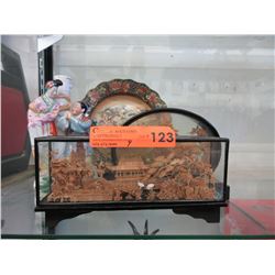 4 Oriental decorative items