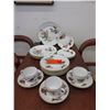 Image 1 : Royal Worcester porcelain table ware