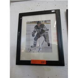 Autographed photo of #11 Everett Silvertips