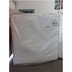 New - King size "Kingsdown" mattress
