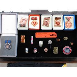 18 Russian medals & pins