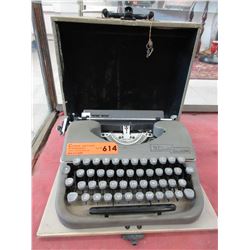 Vintage Oliver Courier portable typewriter