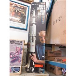 4' Apollo Saturn V Moon Rocket kit
