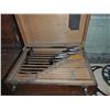Image 2 : INDUSTRIAL MICROMETER SET IN BOX