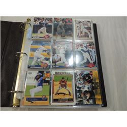 BINDER FULL MISC BASEBALL CARDS