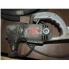 Image 2 : BLACK AND DECKER SHEET METAL SHEAR