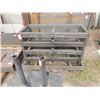 Image 1 : LOT 5 INDUSTRIAL STEEL PALLET 41X18