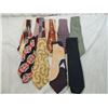 Image 1 : LOT 9 VINTAGE MENS NECK TIES