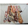 Image 2 : LOT 9 VINTAGE MENS NECK TIES