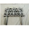 Image 2 : LOT 5 WROUGHT IRON GARDEN EDGING FENCE