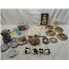 Image 2 : BOX LOT ASSORTED VINTAGE DECORATIVE ITEMS
