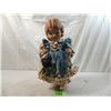 Image 2 : VINTAGE PATSY HOLIDAY ICE SKATER DOLL