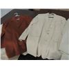 Image 3 : LOT 7 VINTAGE SUIT COATS LOUNGE COATS