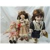 Image 1 : LOT 3 PORCELAIN BROWN HAIRED DOLLS