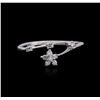 Image 1 : 10KT White Gold 0.10ctw Diamond Ring