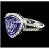Image 2 : 14KT White Gold 5.22ct Tanzanite and Diamond Ring