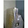 Image 2 : Diamond Plate Tool Box - Dented