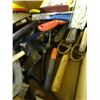 Image 2 : Box Lot Hand Saws