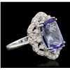 Image 2 : 14KT White Gold 5.00ct Tanzanite and Diamond Ring