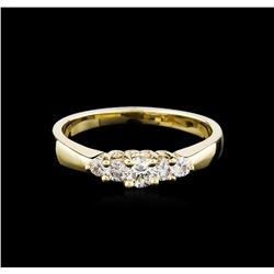 14KT Yellow Gold 0.41ctw Diamond Ring